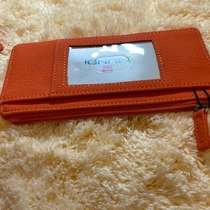 MUNDI NWT WALLET CORAL SLIM ORGANIZER